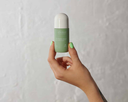 Déodorant naturel Elemat main